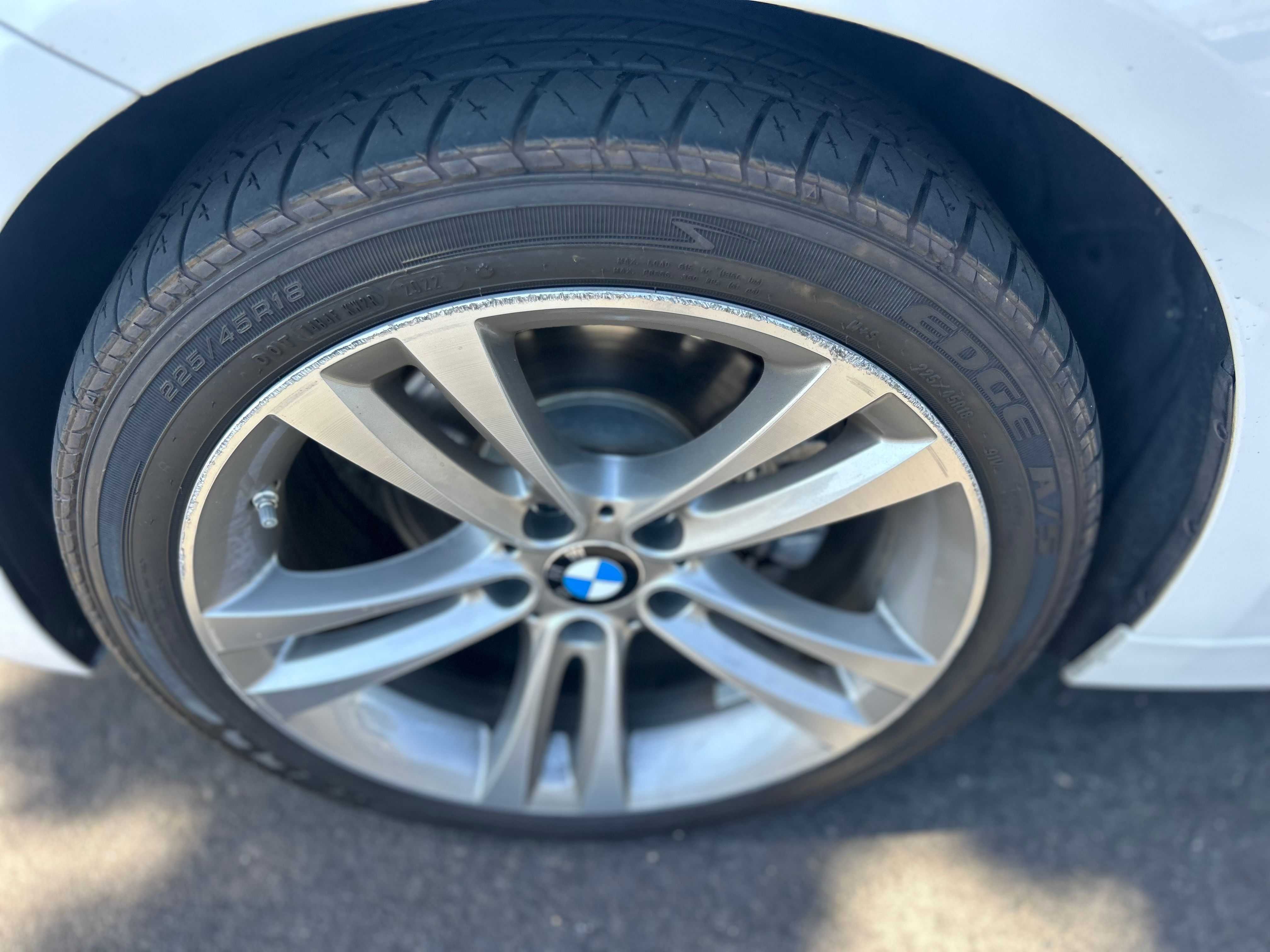 2016 BMW 3 SERIES Thumnail Image 3