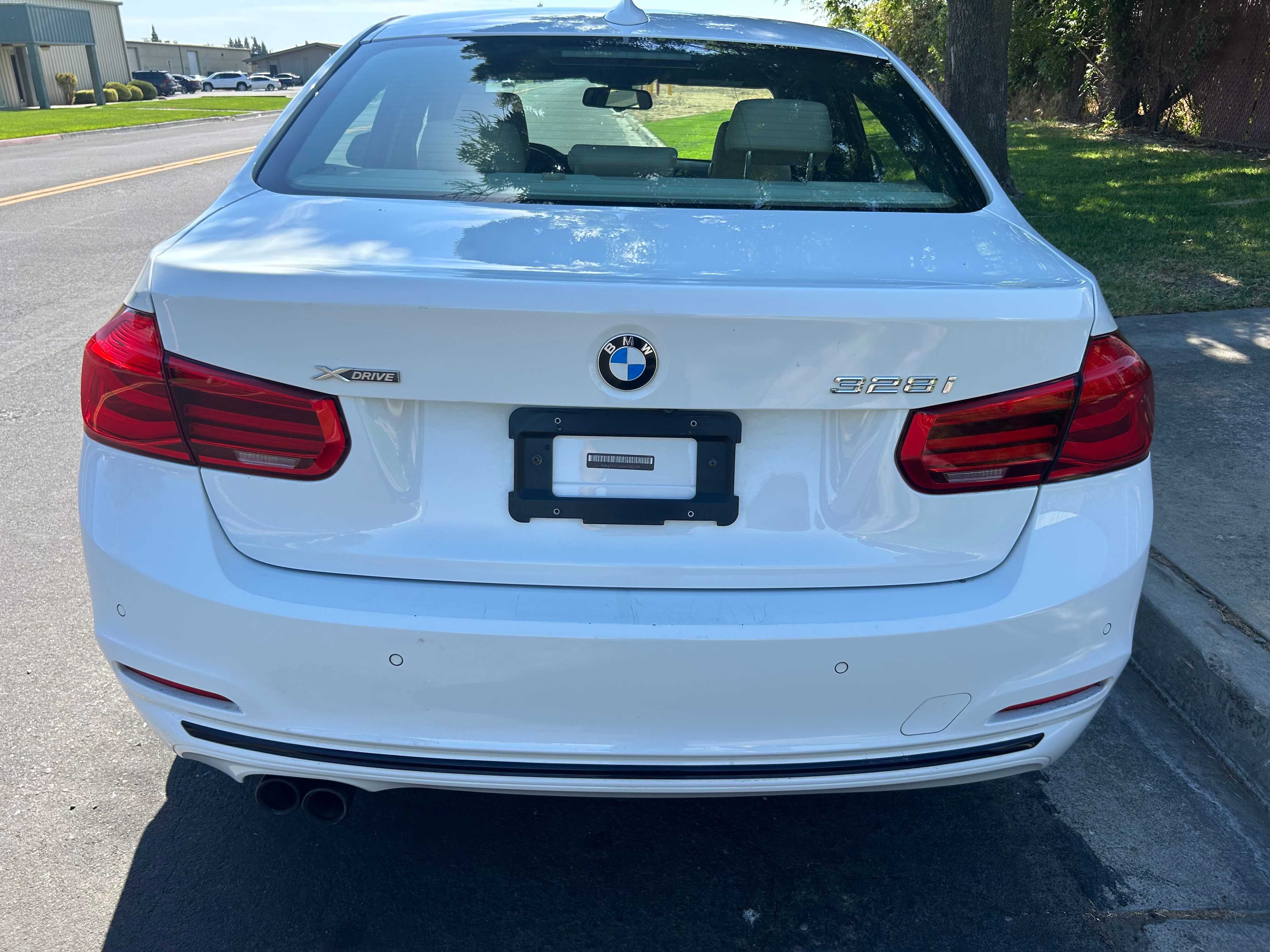 2016 BMW 3 SERIES Thumnail Image 5