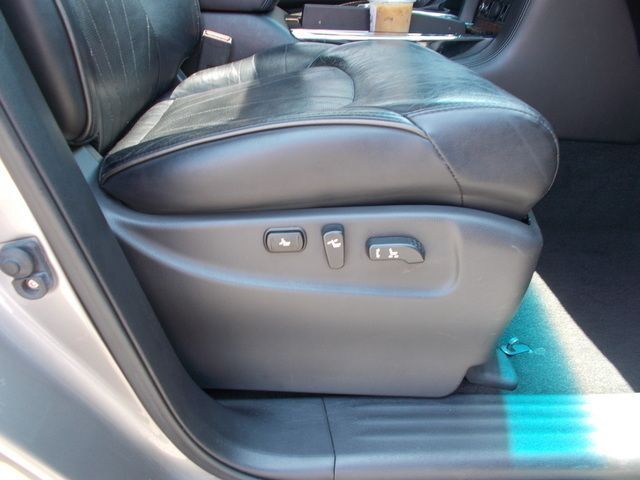 GRAY, 2011 INFINITI QX Thumnail Image 40