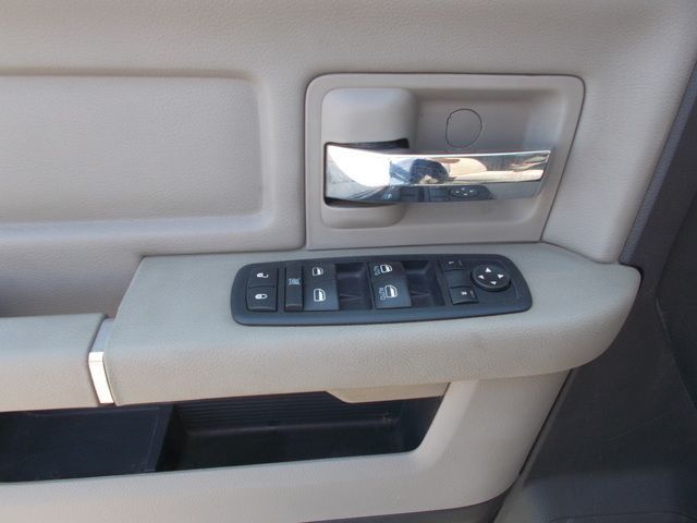 BLACK, 2011 RAM 1500 QUAD CAB Thumnail Image 18