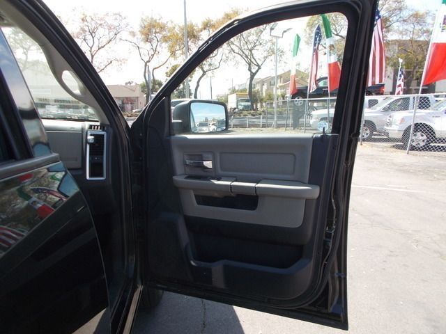 BLACK, 2011 RAM 1500 QUAD CAB Thumnail Image 31