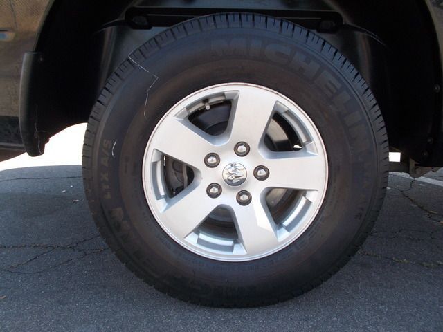BLACK, 2011 RAM 1500 QUAD CAB Thumnail Image 15