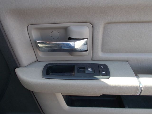 BLACK, 2011 RAM 1500 QUAD CAB Thumnail Image 32