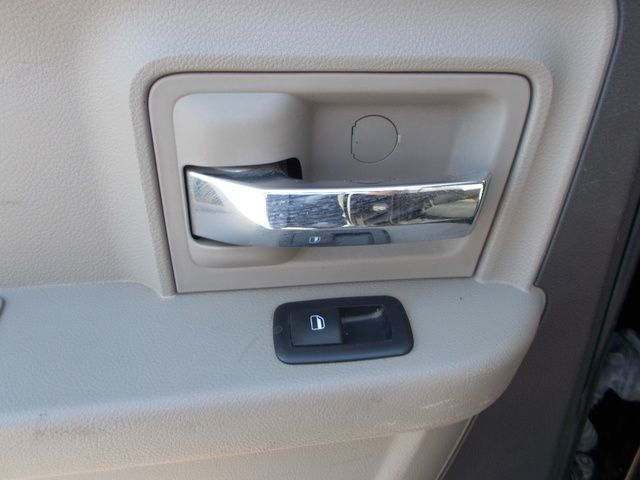 BLACK, 2011 RAM 1500 QUAD CAB Thumnail Image 25
