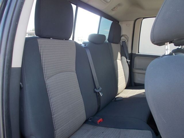 BLACK, 2011 RAM 1500 QUAD CAB Thumnail Image 30
