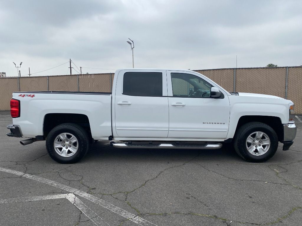 WHITE, 2018 CHEVROLET SILVERADO 1500 CREW CAB Thumnail Image 3