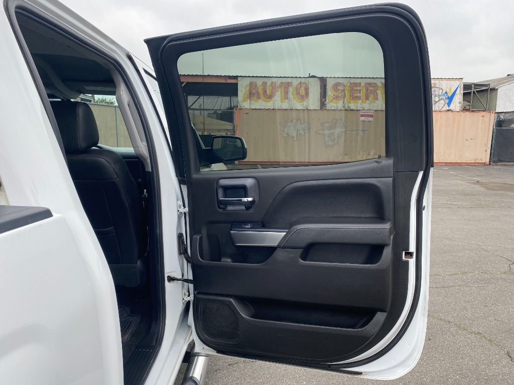 WHITE, 2018 CHEVROLET SILVERADO 1500 CREW CAB Thumnail Image 29