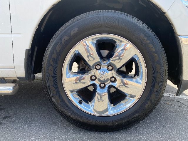 WHITE, 2016 RAM 1500 CREW CAB Thumnail Image 16