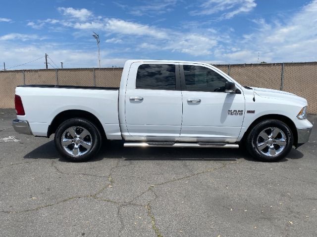 WHITE, 2016 RAM 1500 CREW CAB Thumnail Image 3