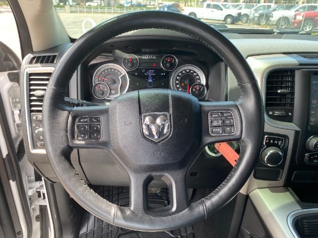 WHITE, 2016 RAM 1500 CREW CAB Thumnail Image 22