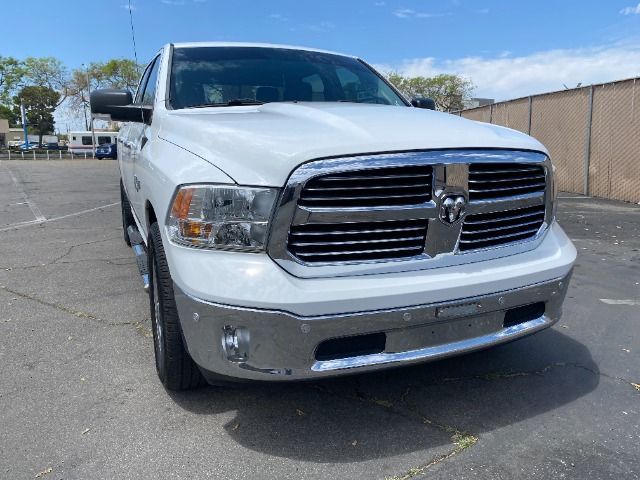 WHITE, 2016 RAM 1500 CREW CAB Thumnail Image 2