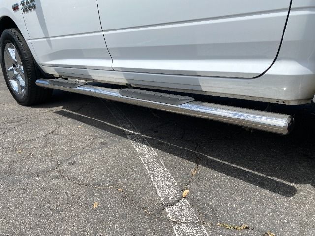 WHITE, 2016 RAM 1500 CREW CAB Thumnail Image 42