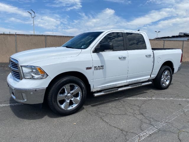 WHITE, 2016 RAM 1500 CREW CAB Thumnail Image 10