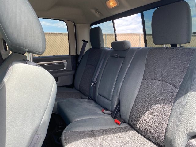 WHITE, 2016 RAM 1500 CREW CAB Thumnail Image 29