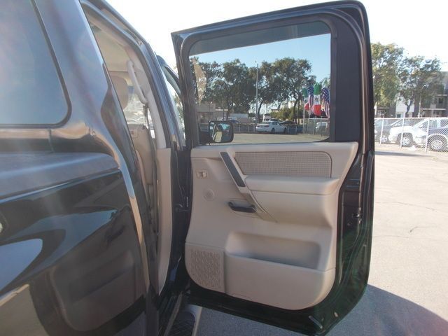 BLACK, 2013 NISSAN TITAN CREW CAB Thumnail Image 31