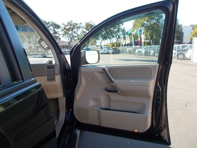 BLACK, 2013 NISSAN TITAN CREW CAB Thumnail Image 34