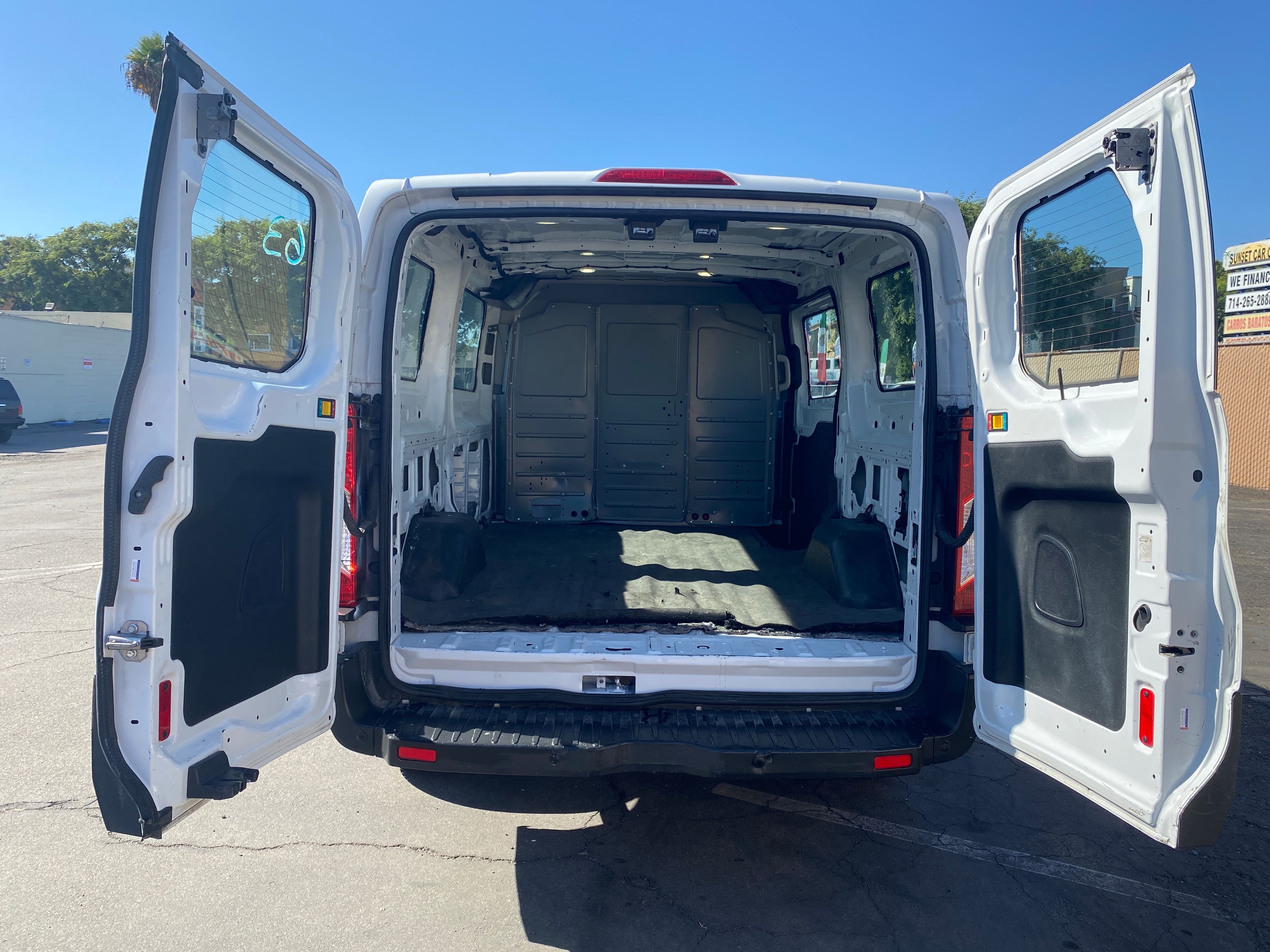 WHITE, 2017 FORD TRANSIT 250 VAN Thumnail Image 33