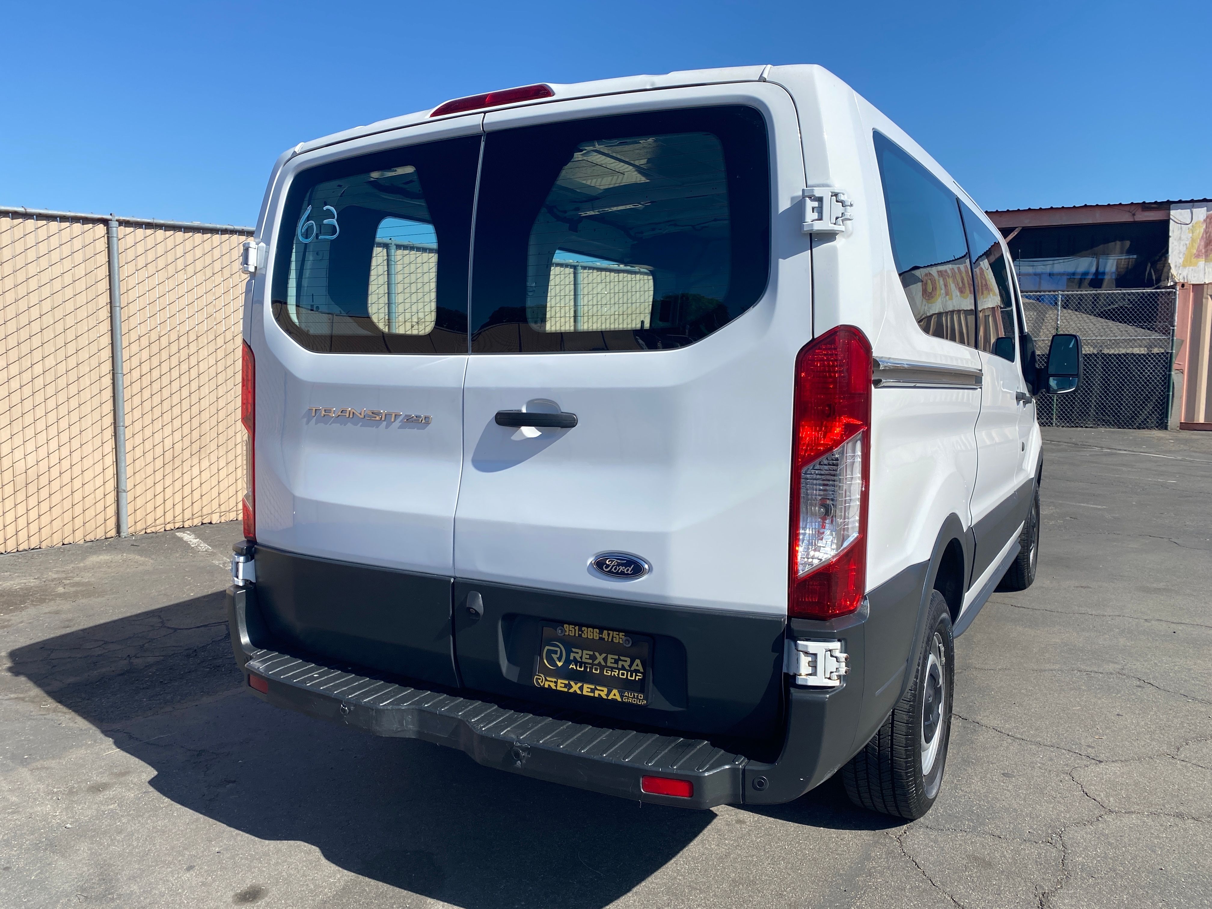 WHITE, 2017 FORD TRANSIT 250 VAN Thumnail Image 5