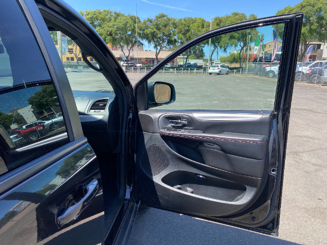 BLACK, 2018 DODGE GRAND CARAVAN PASSENGER Thumnail Image 31