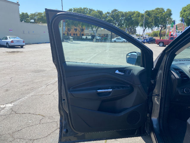 GRAY, 2017 FORD ESCAPE Thumnail Image 17