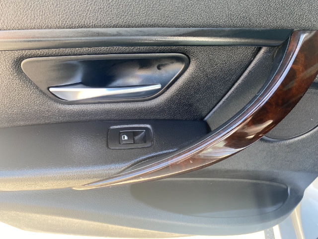 SILVER, 2015 BMW 3 SERIES Thumnail Image 29