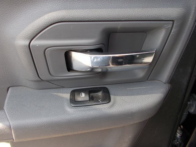 GRAY, 2014 RAM 1500 QUAD CAB Thumnail Image 26