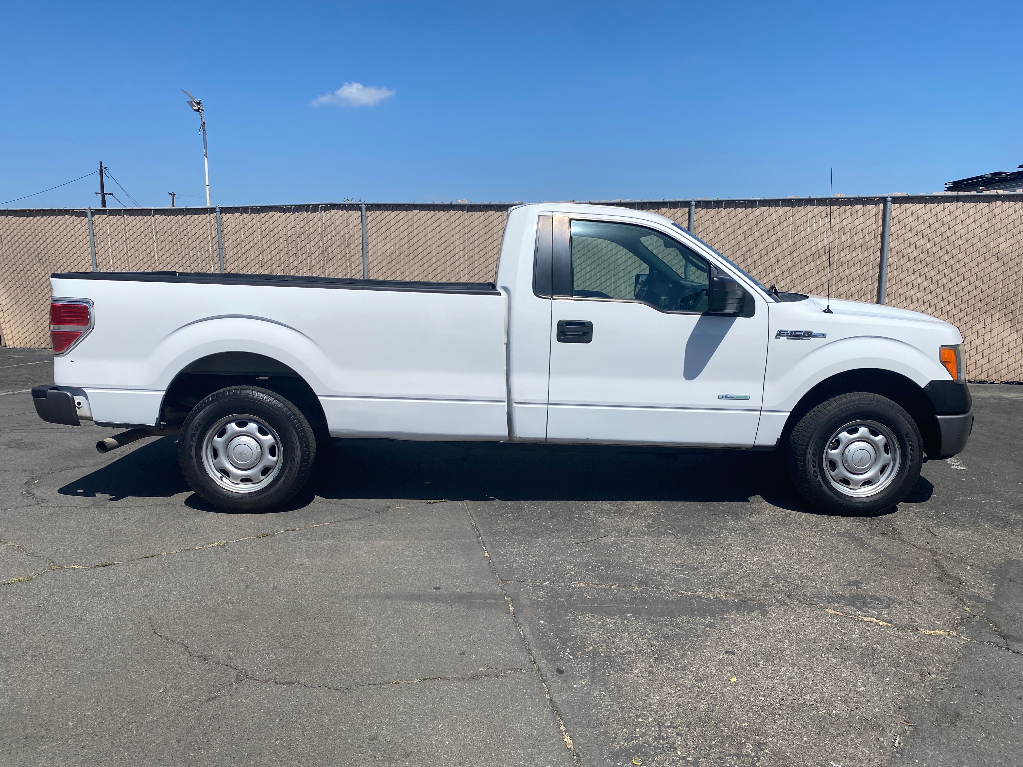 WHITE, 2013 FORD F150 REGULAR CAB Thumnail Image 3