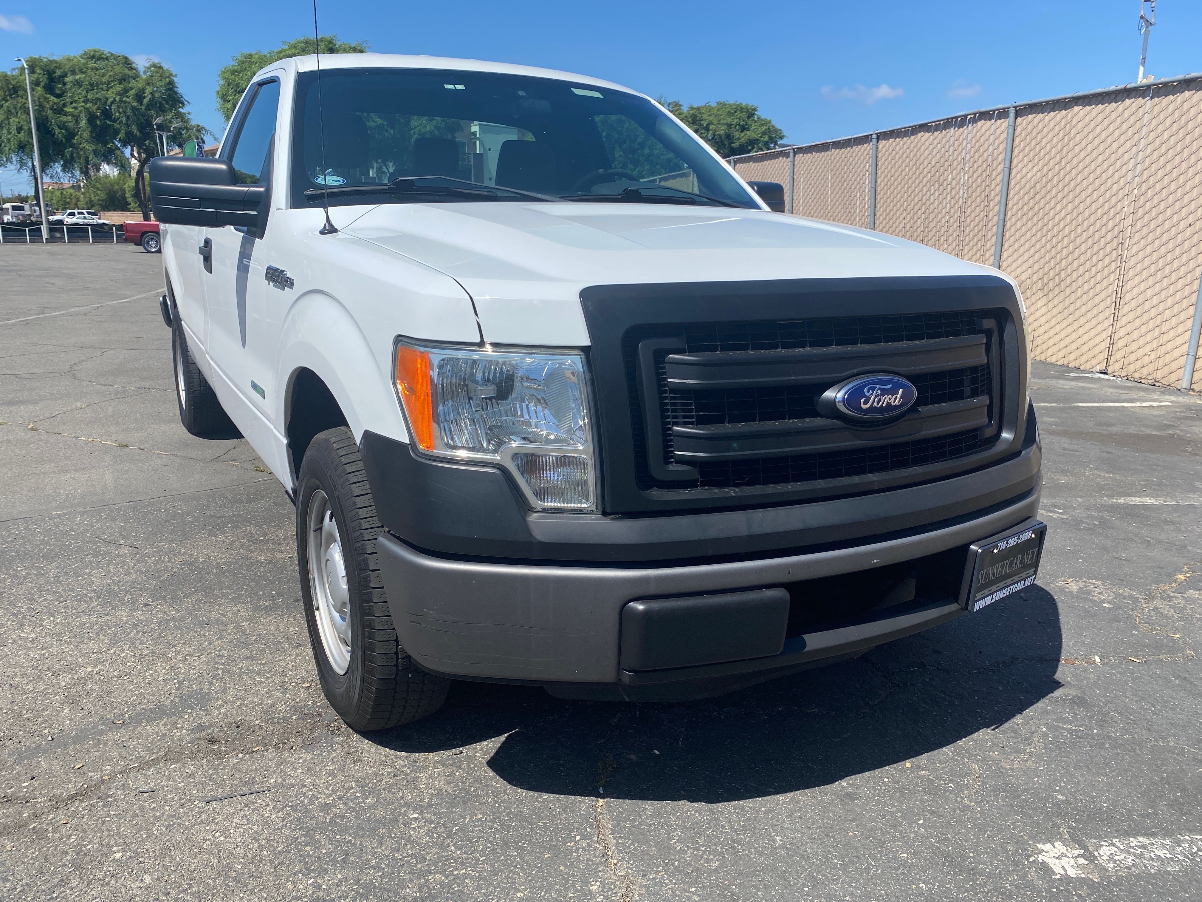 WHITE, 2013 FORD F150 REGULAR CAB Thumnail Image 2