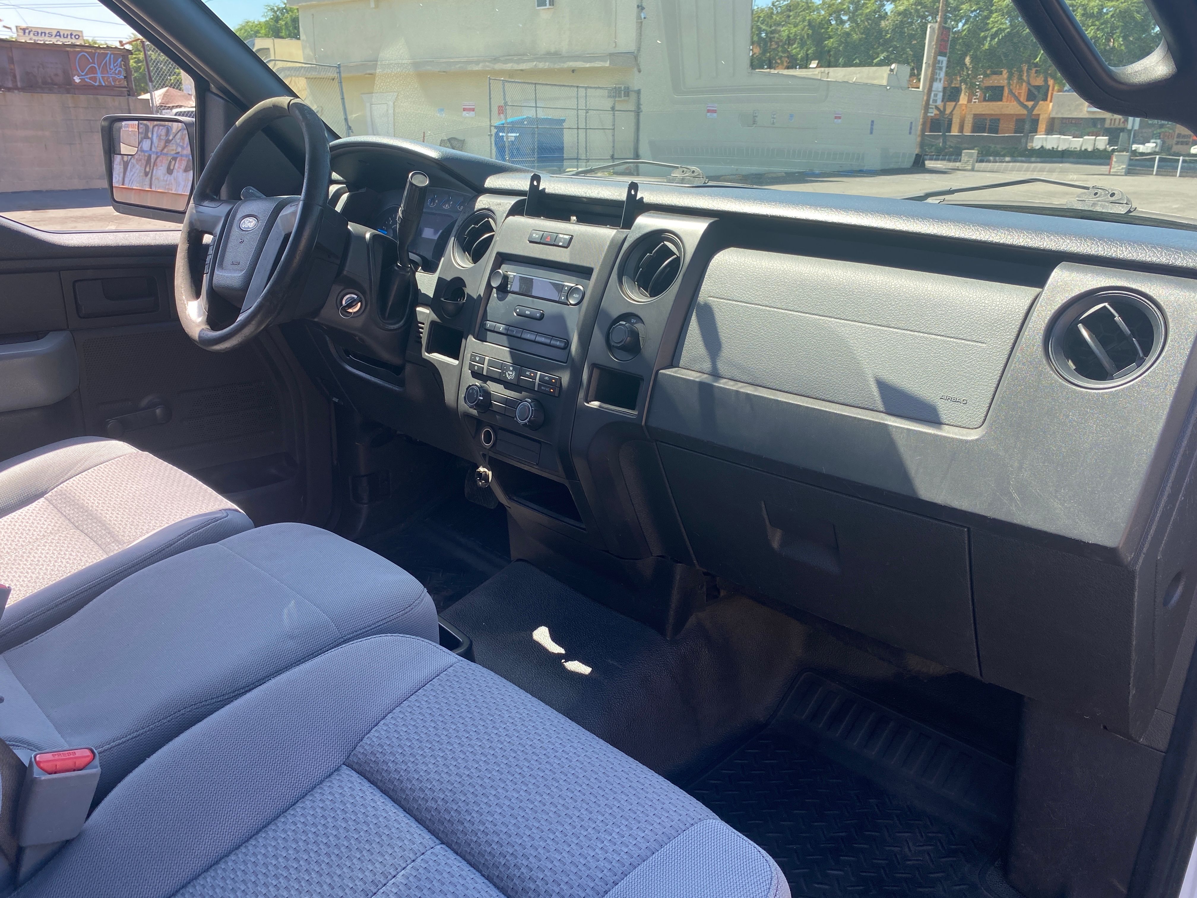 WHITE, 2013 FORD F150 REGULAR CAB Thumnail Image 26