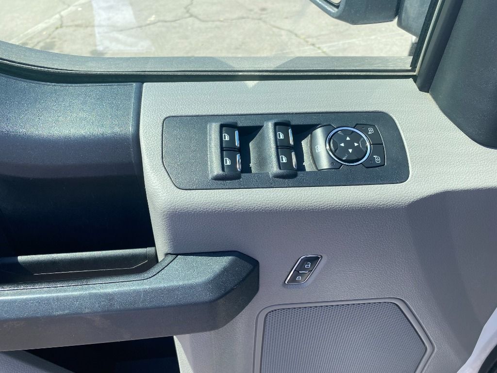 WHITE, 2016 FORD F150 SUPERCREW CAB Thumnail Image 18