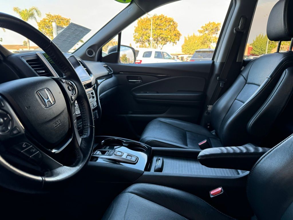 White Diamond Pearl, 2018 HONDA PILOT Thumnail Image 13