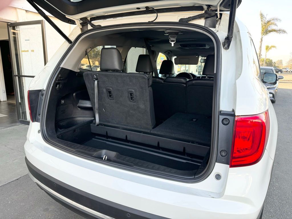 White Diamond Pearl, 2018 HONDA PILOT Thumnail Image 6
