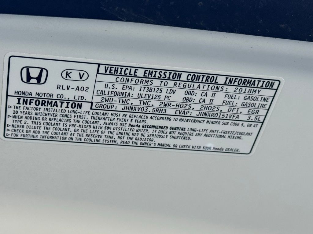 White Diamond Pearl, 2018 HONDA PILOT Thumnail Image 32