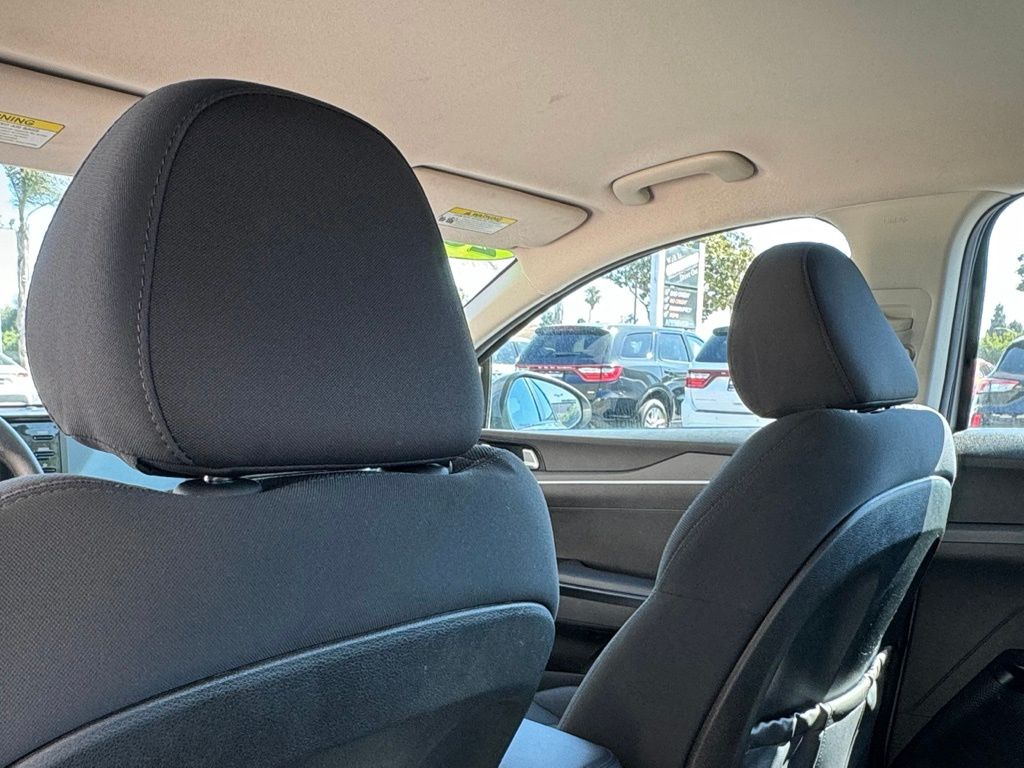 Everlasting Silver, 2023 KIA K5 Thumnail Image 18