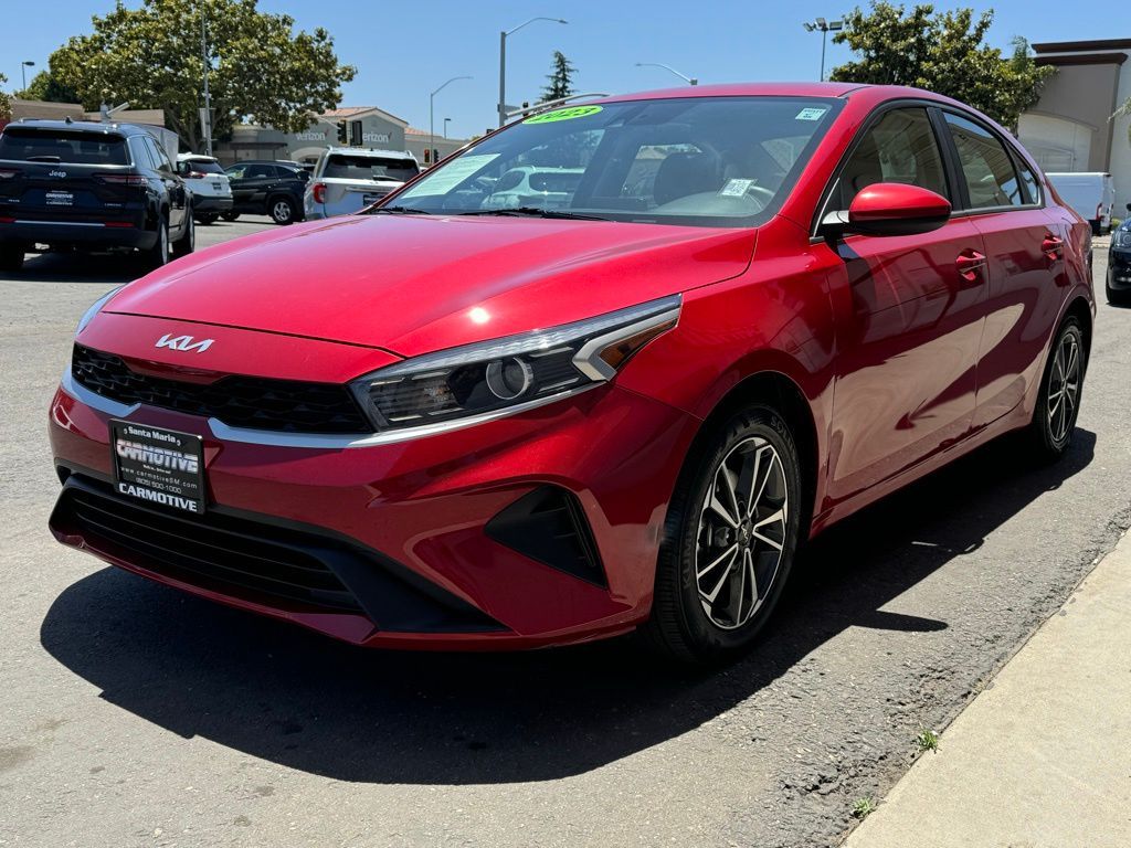 Currant Red, 2023 KIA FORTE Thumnail Image 8