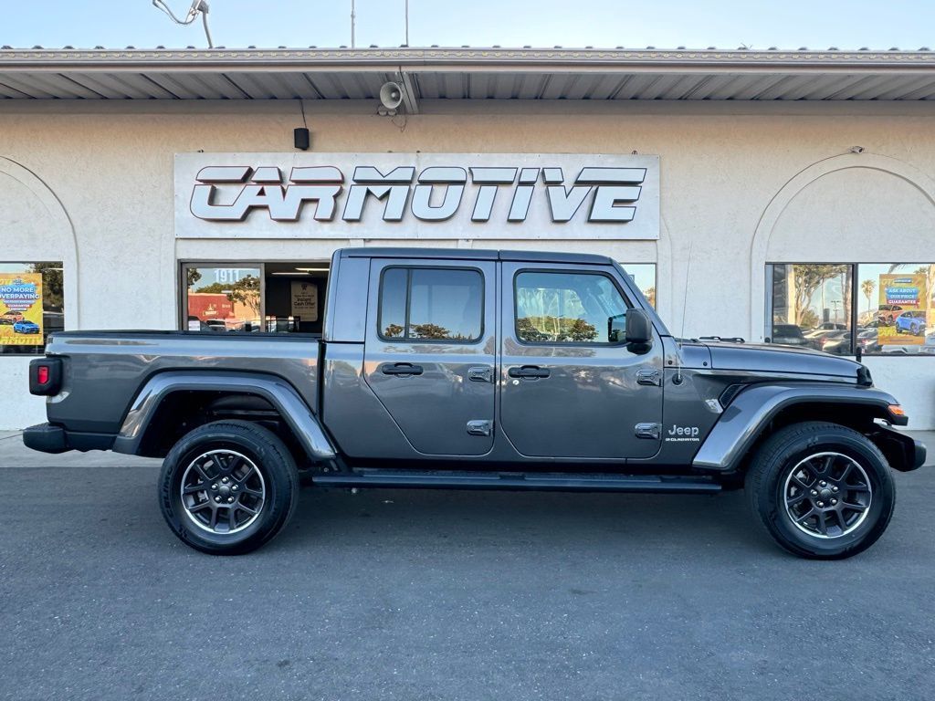 Granite Crystal Metallic Clearcoat, 2023 JEEP GLADIATOR Thumnail Image 3