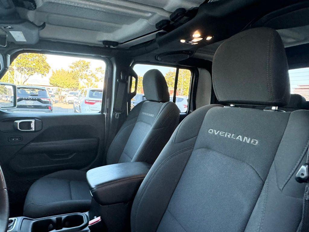 Granite Crystal Metallic Clearcoat, 2023 JEEP GLADIATOR Thumnail Image 17
