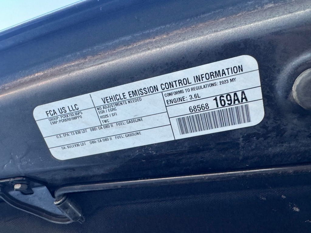 Granite Crystal Metallic Clearcoat, 2023 JEEP GLADIATOR Thumnail Image 24