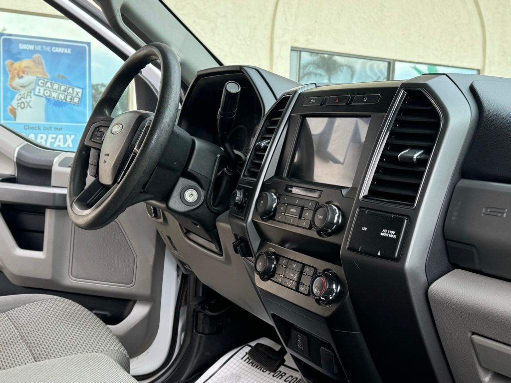 Oxford White, 2020 FORD F-250SD Thumnail Image 29