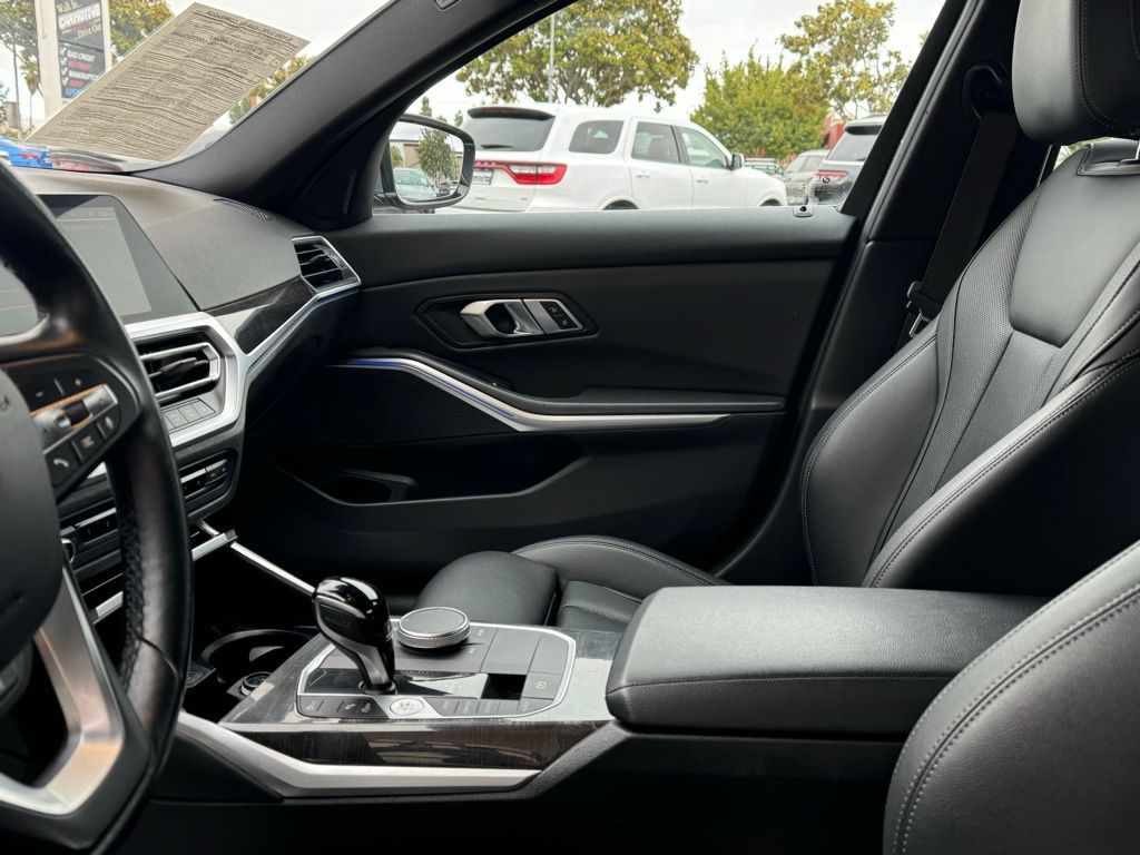 Mineral Grey Metallic, 2022 BMW 3 SERIES Thumnail Image 17