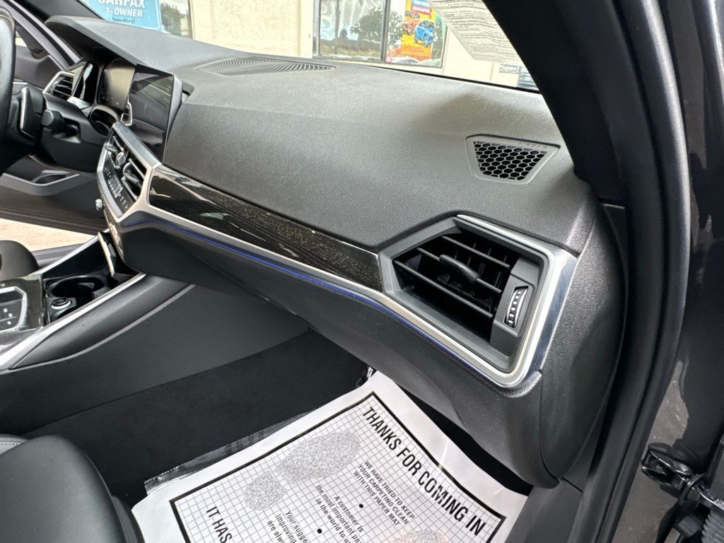 Mineral Grey Metallic, 2022 BMW 3 SERIES Thumnail Image 25
