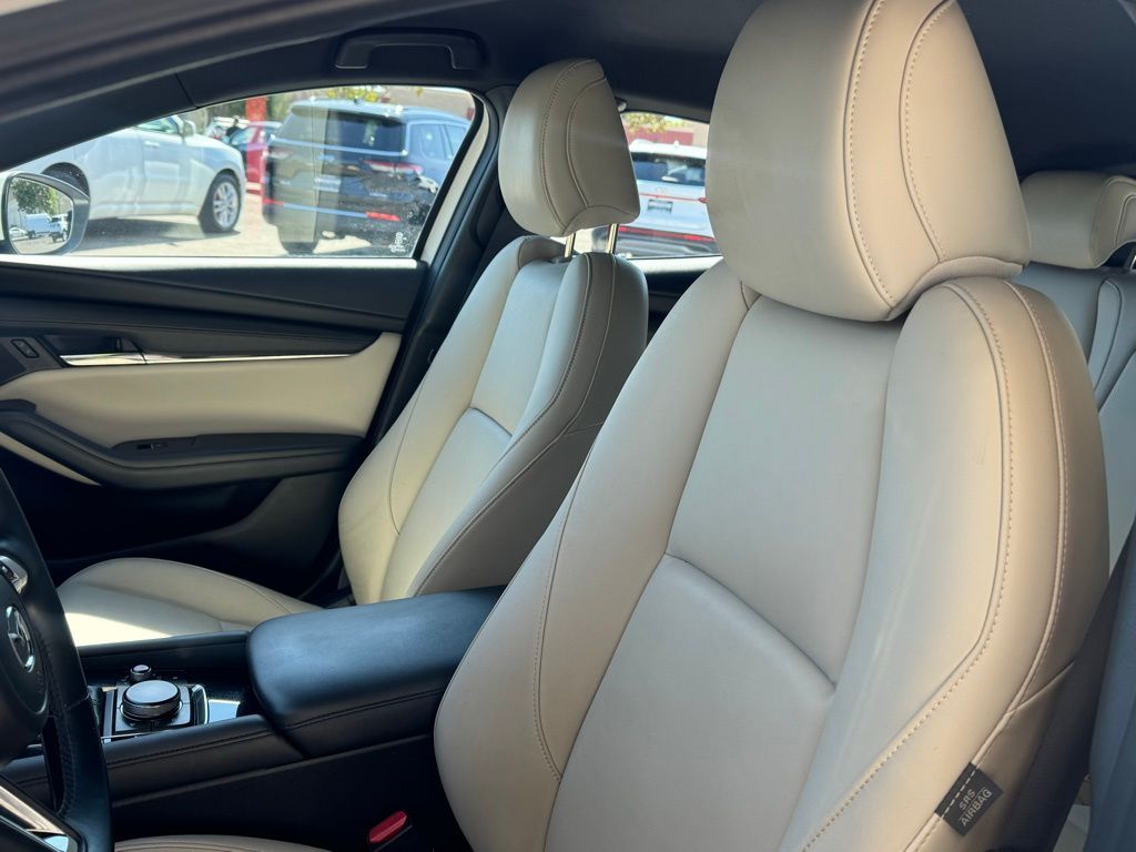 Snowflake White Pearl Mica, 2019 MAZDA MAZDA3 Thumnail Image 16