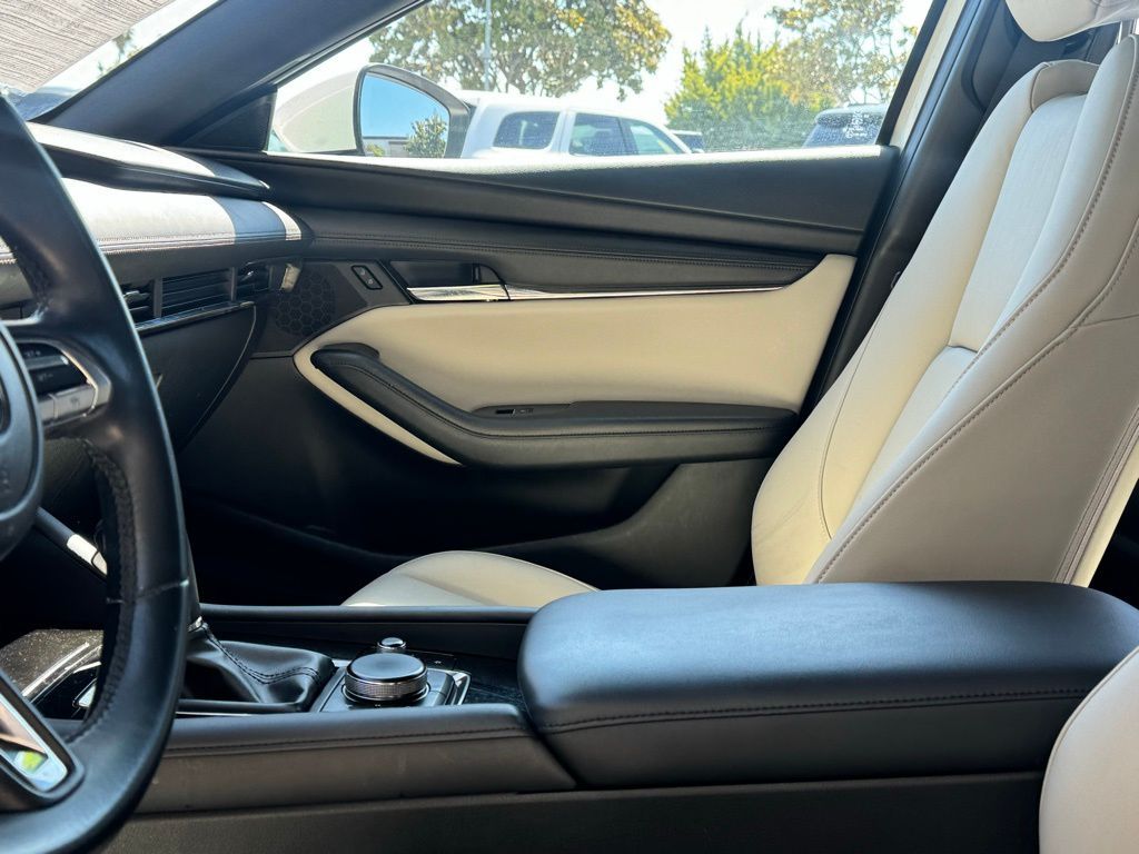 Snowflake White Pearl Mica, 2019 MAZDA MAZDA3 Thumnail Image 14
