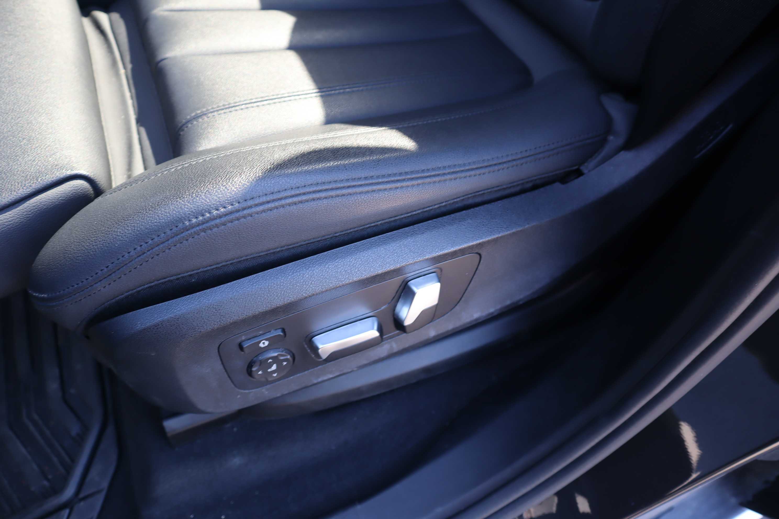 GRAY, 2020 BMW X5 Thumnail Image 5