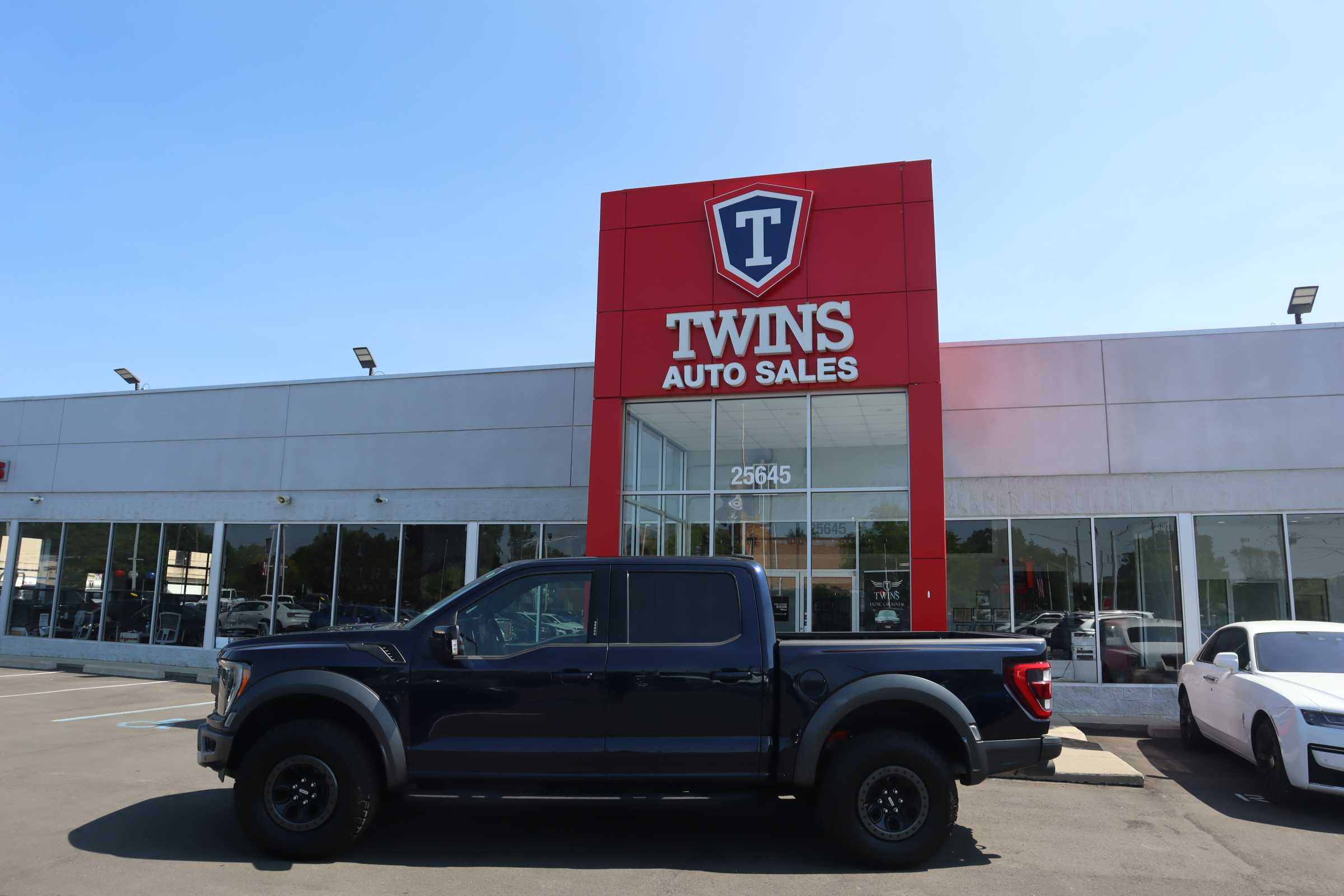 BLUE, 2022 FORD F150 SUPERCREW CAB Thumnail Image 1