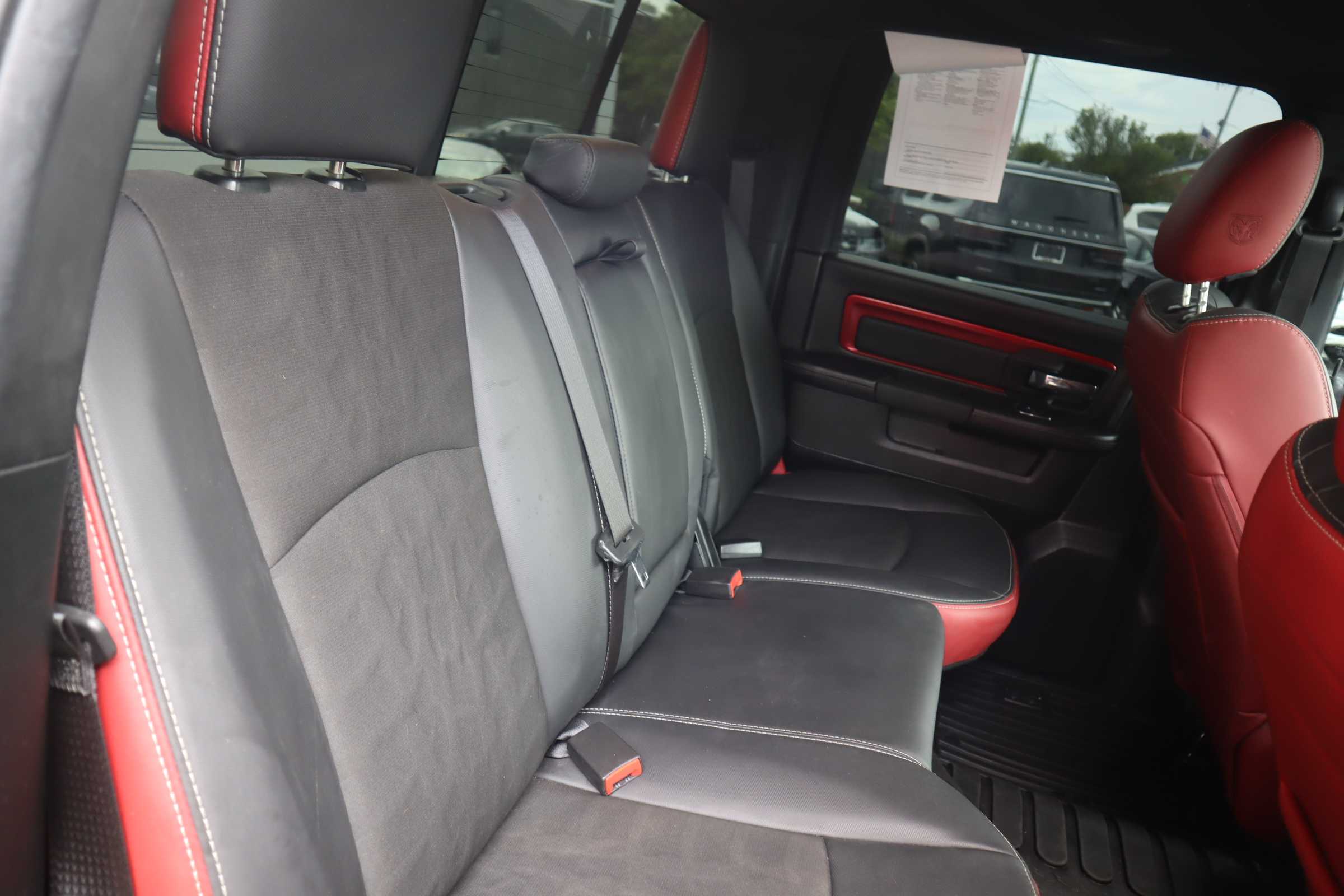 BLACK, 2018 RAM 1500 CREW CAB Thumnail Image 12