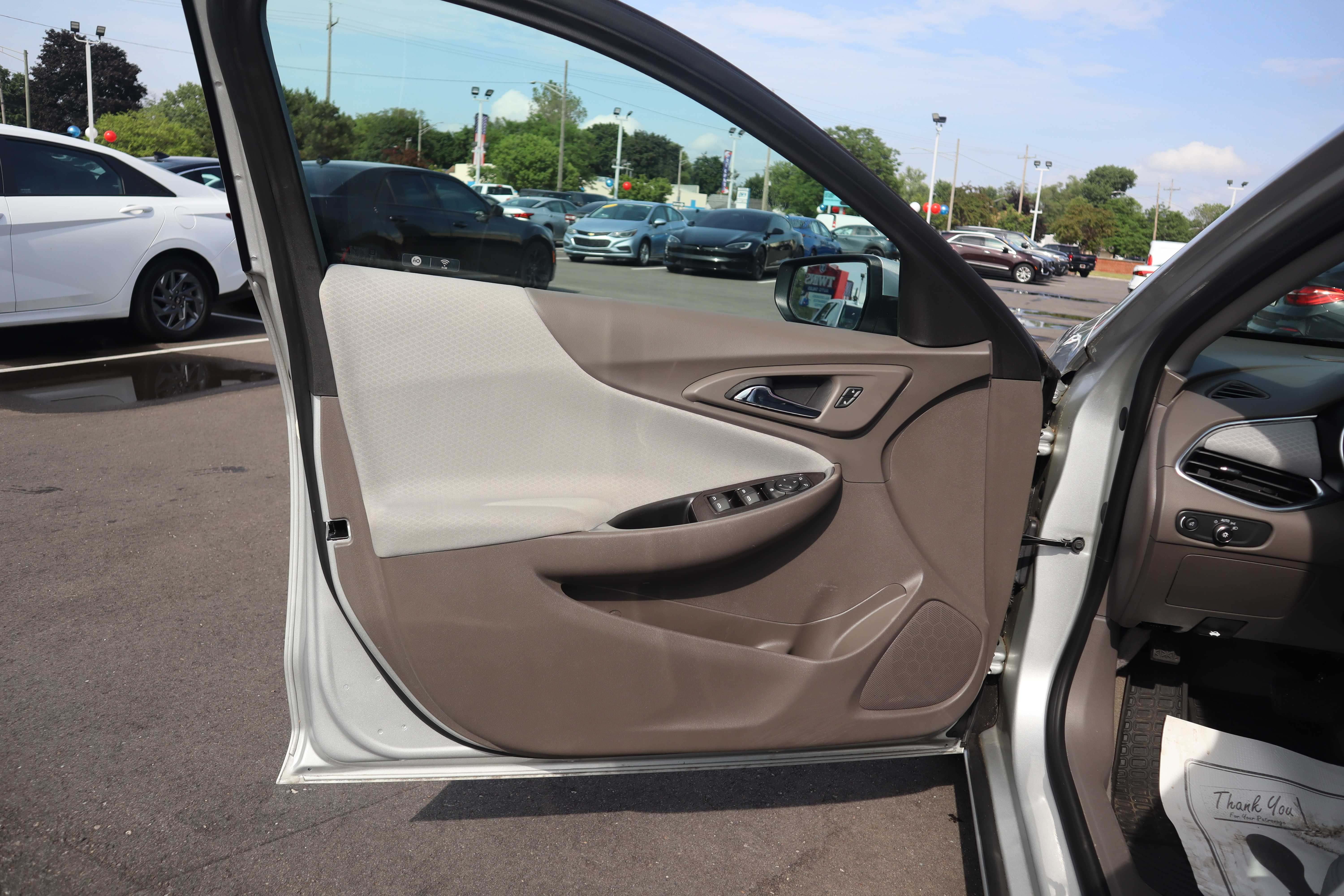 SILVER, 2020 CHEVROLET MALIBU Thumnail Image 9