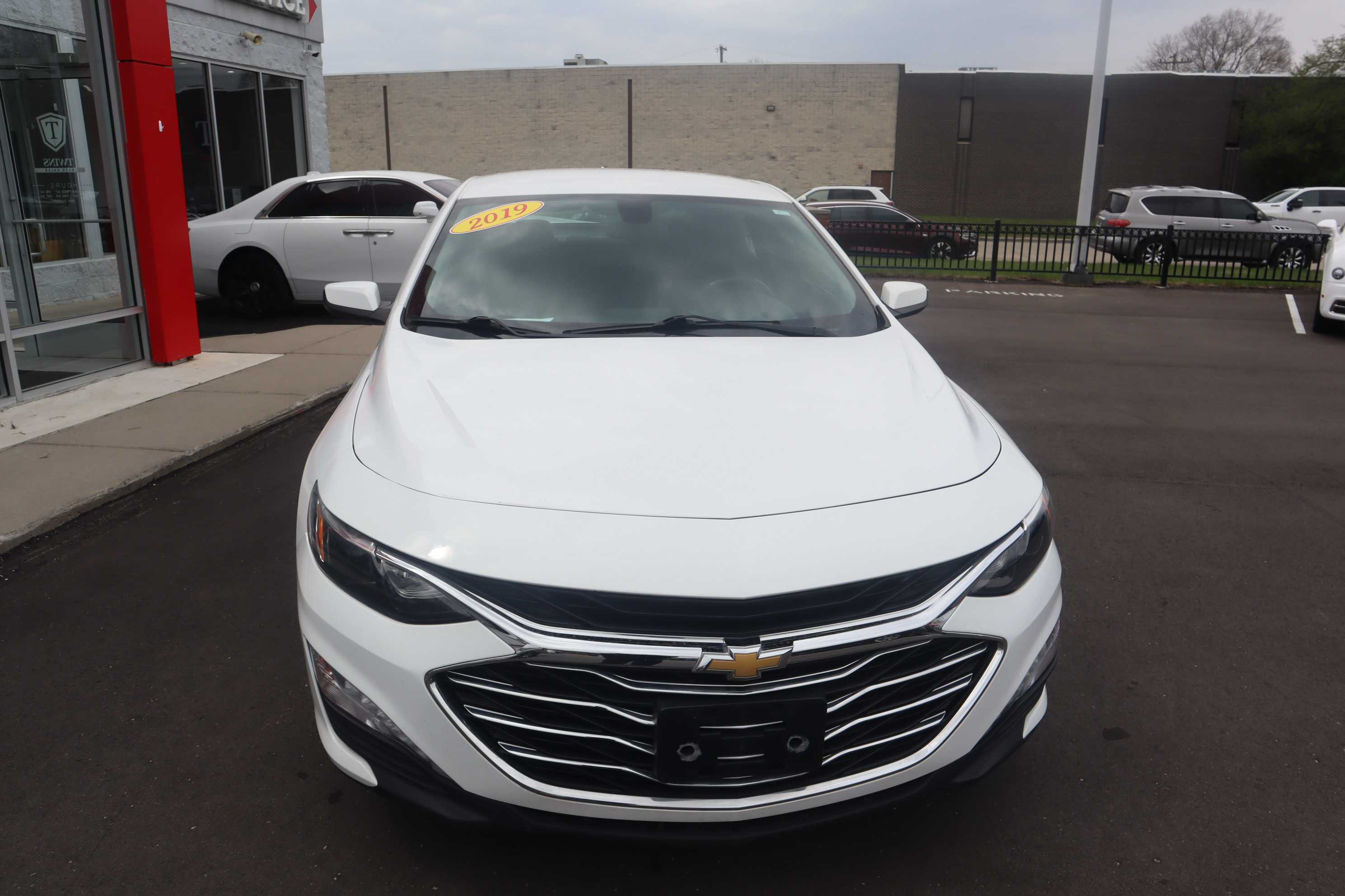 WHITE, 2019 CHEVROLET MALIBU Thumnail Image 6