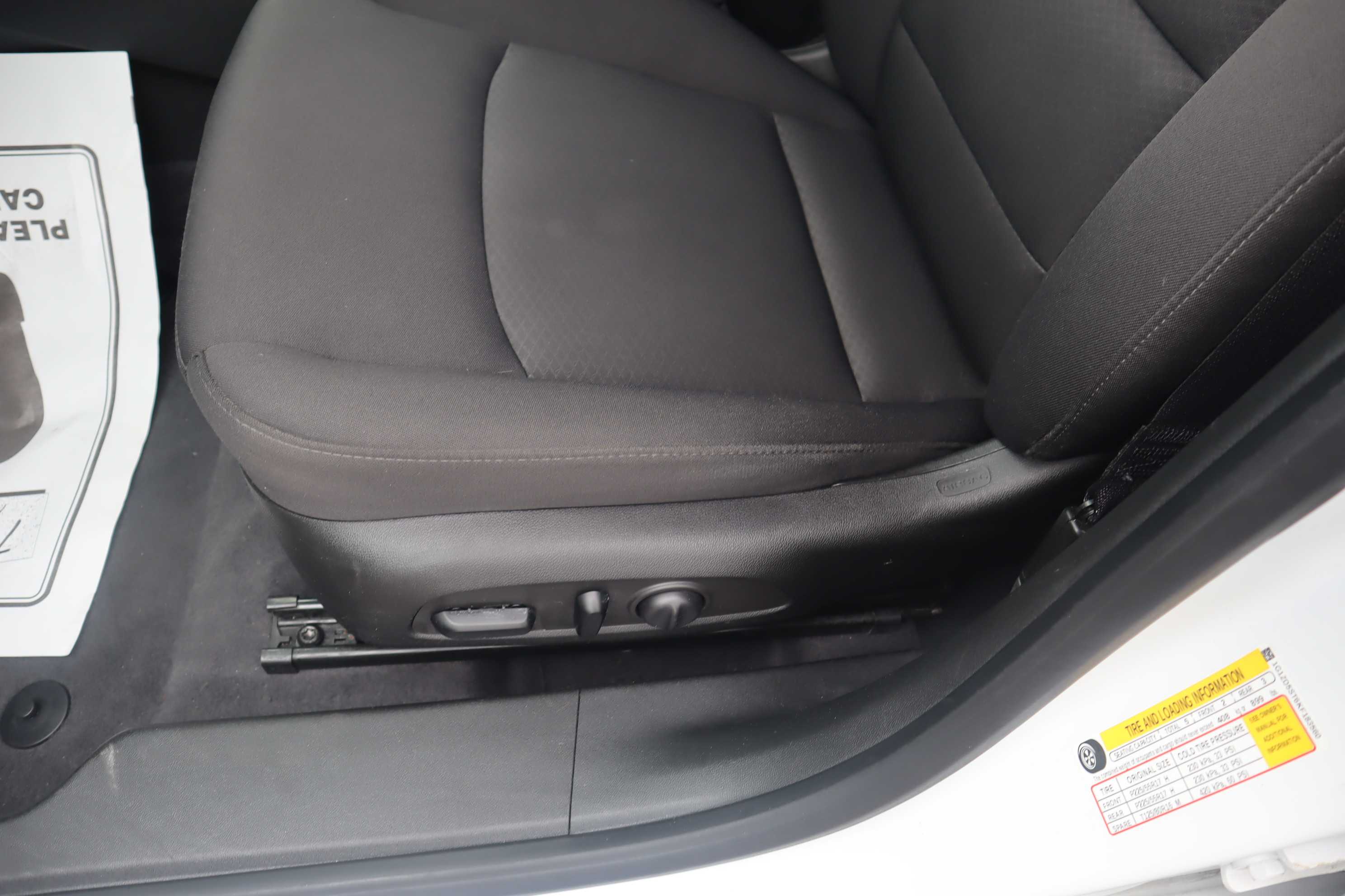 WHITE, 2019 CHEVROLET MALIBU Thumnail Image 10
