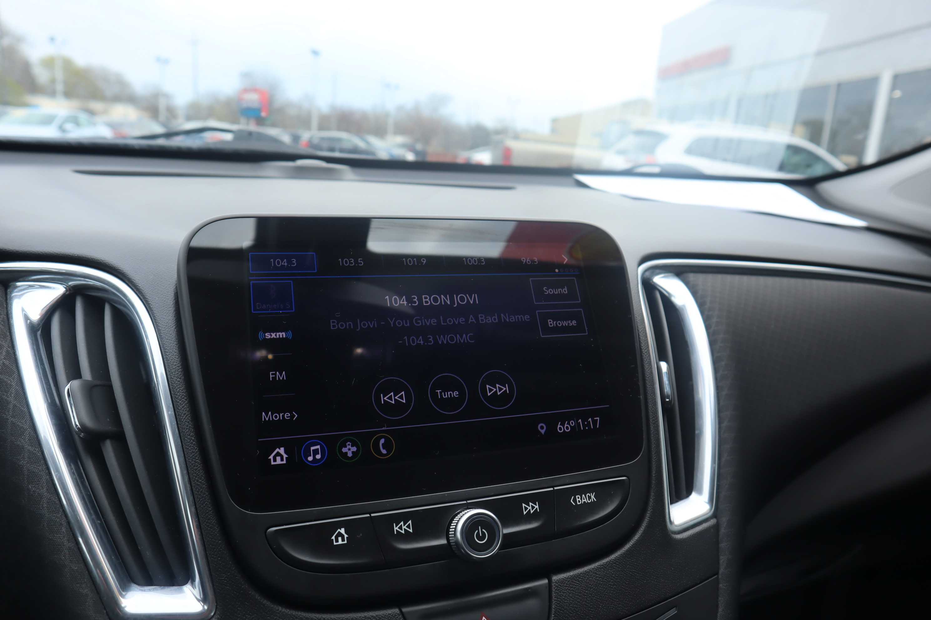 WHITE, 2019 CHEVROLET MALIBU Thumnail Image 14